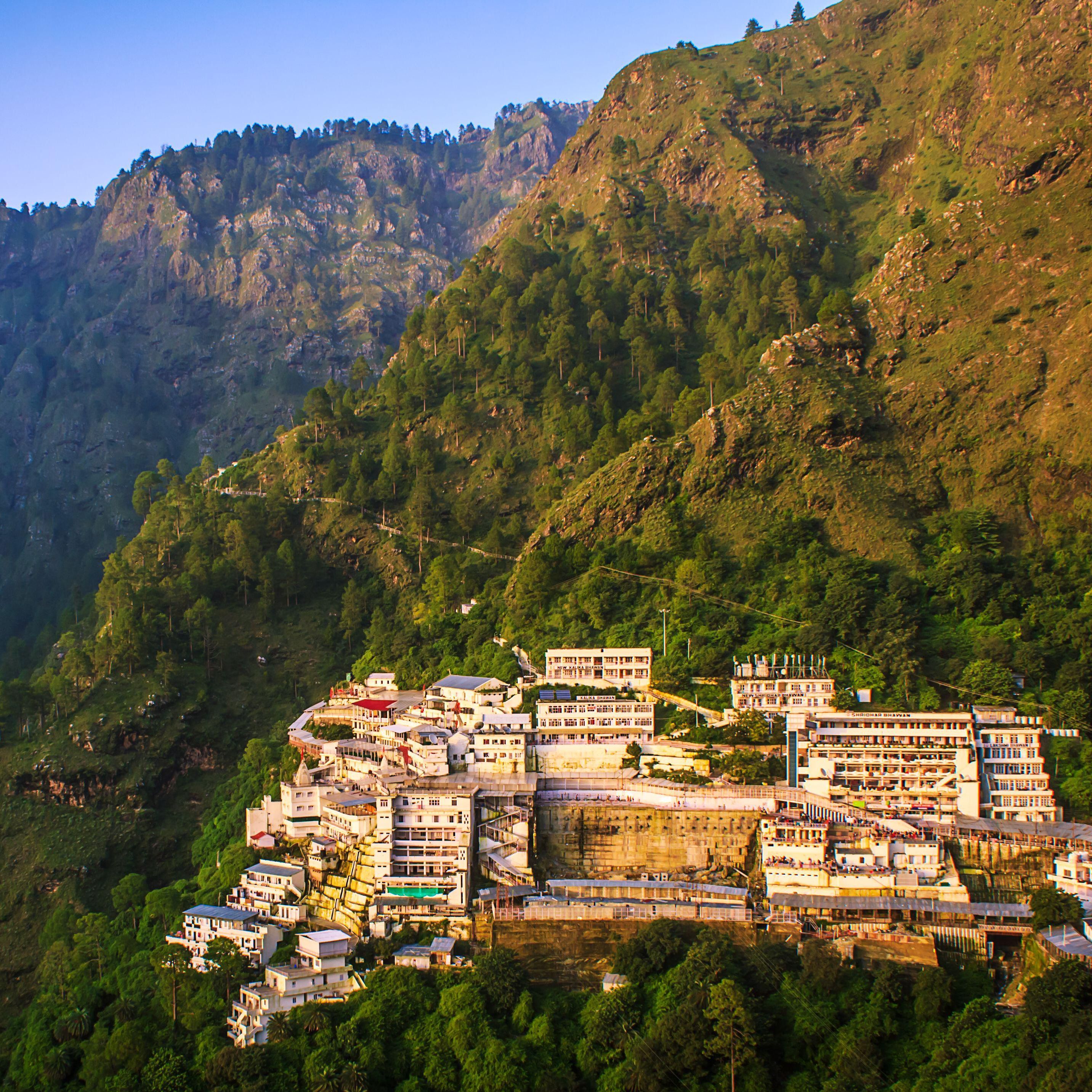 Kashmir Tour With Vaishno Devi