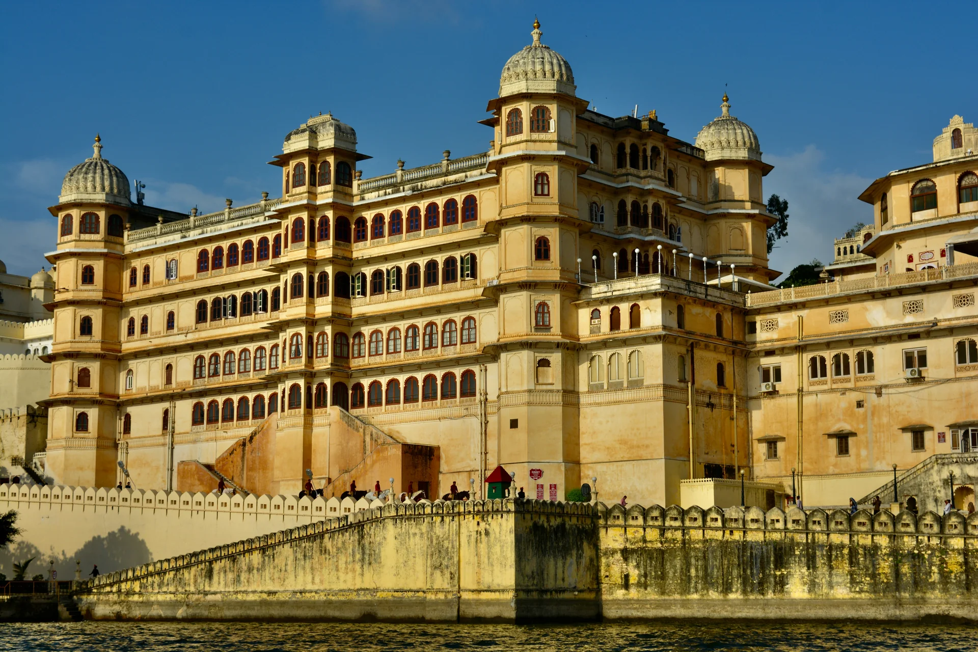 Udaipur Lake City Tour